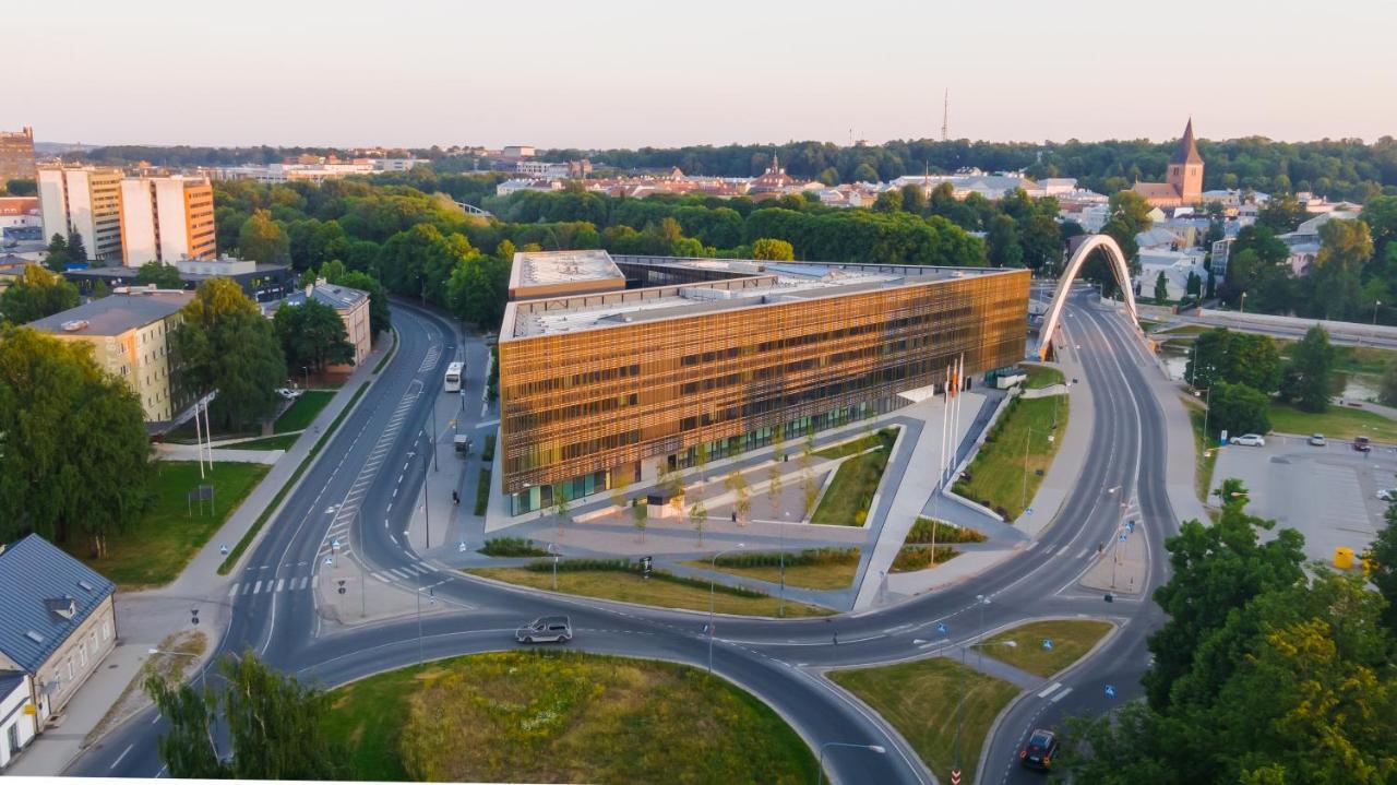 Delta Luxury Apartment With Terrace Tartu Exteriör bild